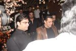 Salman Khan at Sonakshi Sinha_s wedding reception in four bungalows, andheri on 17th Feb 2019 (24)_5c6a6438ecb43.jpg