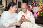 Khayyam birthday celebration at his home in Juhu on 19th Feb 2019 (36)_5c6d08255d6cb.jpg