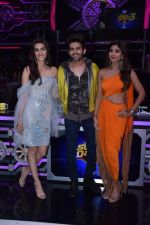 Kartik Aaryan, kriti sanon on super dancer chapter 3 on 25th Feb 2019