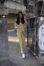 Kriti Sanon spotted at Kromkay juhu on 25th Feb 2019 (26)_5c763cfa31e72.jpg