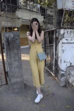 Kriti Sanon spotted at Kromkay juhu on 25th Feb 2019 (31)_5c763d0648a65.jpg