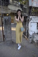 Kriti Sanon spotted at Kromkay juhu on 25th Feb 2019 (33)_5c763d0aa3898.jpg