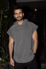 Karan Tacker spotted at Soho House juhu on 27th Feb 2019 (6)_5c77885c451f6.jpg