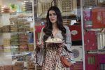 Kriti Sanon at Tewari Sweets to celebrate the success of film Luka Chuppi on 4th March 2019 (20)_5c80d2de94d0b.jpg