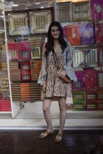 Kriti Sanon at Tewari Sweets to celebrate the success of film Luka Chuppi on 4th March 2019 (3)_5c80d2b7ac8d5.jpg