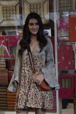 Kriti Sanon at Tewari Sweets to celebrate the success of film Luka Chuppi on 4th March 2019 (6)_5c80d2bfc8709.jpg