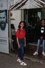 Aditi Rao Hydari spotted at zido bandra on 7th March 2019 (9)_5c82195d5ee7b.jpg