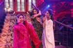  Farah Khan, Shilpa Shetty, Geeta Kapoor on the sets of Super Dancer Chapter 3 on 11th Jan 2019 (110)_5c88bc2da7c56.JPG