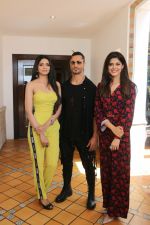  Vidyut Jamwal, Pooja Sawant & Asha Bhat spotted at Sun n Sand as they promote thier upcoming film Junglee on 11th March 2019 (39)_5c88b8e766fbc.JPG