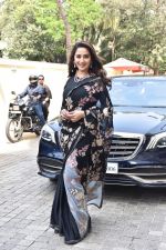Madhuri Dixit at the Teaser launch of KALANK on 11th March 2019 (20)_5c88ae9e964ee.jpg