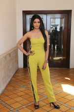 Pooja Sawant spotted at Sun n Sand as they promote thier upcoming film Junglee on 11th March 2019 (32)_5c88b941f1e9f.JPG