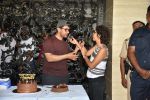 Aamir khan birthday celebration at his house on 14th March 2019 (20)_5c8a0e1771840.jpg