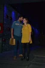 Yuvraj Singh with wife spotted at Hakkasan Bandra on 19th March 2019 (8)_5c91e411bc097.JPG