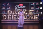 Madhuri Dixit at the launch of colors show Dance Deewane at jw marriott juhu on 26th May 2019 (65)_5cebe5b2e3ae7.JPG
