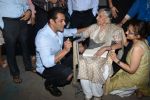 Salman Khan meet the families who had experienced partition at Mehboob Studio in bandra on 13th June 2019 (217)_5d034f638d91f.JPG