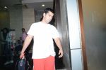 Rohit Dhawan with family & girlfriend Natasha Dalal spotted at his office in juhu on 15th June 2019 (8)_5d0735ba4f632.JPG