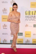 Amruta Khanvilkar at the Red Carpet of 1st Edition of Grazia Millennial Awards on 19th June 2019 (19)_5d0b322d149a0.jpg
