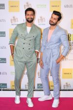 Vicky Kaushal, Sunny Kaushal at the Red Carpet of 1st Edition of Grazia Millennial Awards on 19th June 2019 on 19th June 2019  (20)_5d0b33ec9260a.jpg