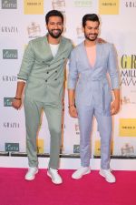 Vicky Kaushal, Sunny Kaushal at the Red Carpet of 1st Edition of Grazia Millennial Awards on 19th June 2019 on 19th June 2019 (30)_5d0b344493823.jpg
