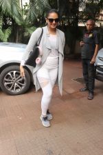 Huma Qureshi spotted at Andheri on 19th June 2019 (11)_5d0c7a8c4d550.JPG