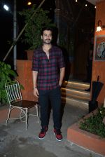  Sunny Kaushal spotted at juhu on 21st June 2019 (5)_5d0de666821be.JPG