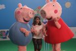 Soha Ali Khan shooting fun cricket videos with kids� favourite, Peppa Pig and George on 22nd June 2019 (13)_5d0f3106caa58.JPG
