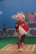 Soha Ali Khan shooting fun cricket videos with kids� favourite, Peppa Pig and George on 22nd June 2019 (9)_5d0f30f945497.JPG