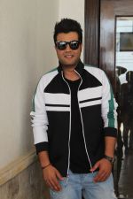 Varun Sharma Spotted Sun N Sand, Juhu For Their Upcoming Film Khandaani Shafakhana on 22nd June 2019 (18)_5d0f313c3b4e3.jpg