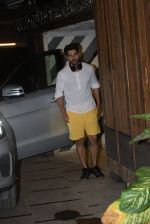 Varun Dhawan spotted at gym in juhu on 25th June 2019 (4)_5d1316949aa84.JPG