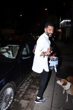 Anand Ahuja spotted at his store in bandra on 27th June 2019 (13)_5d15c9c4a59b2.JPG