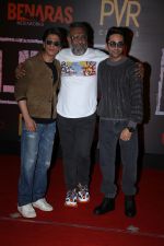 Shah Rukh KHan, Anubhav Sinha, Ayushman Khurana at the Screening of film Article 15 in pvr icon, andheri on 26th June 2019 (35)_5d15c258410b5.jpg