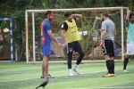 Ranbir Kapoor playing football at juhu on 7th July 2019 (33)_5d22f2dabc438.JPG