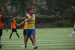 Ranbir Kapoor playing football at juhu on 7th July 2019 (66)_5d22f31ae9f8a.JPG