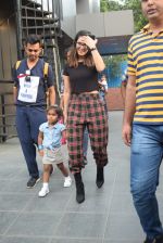 Sunny Leone with kids & husband spotted at play school in juhu on 18th July 2019 (14)_5d316ba548aff.JPG