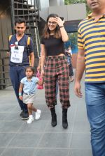 Sunny Leone with kids & husband spotted at play school in juhu on 18th July 2019 (15)_5d316ba7af35a.JPG