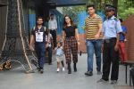 Sunny Leone with kids & husband spotted at play school in juhu on 18th July 2019 (7)_5d316b93ac1be.JPG