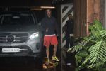Varun Dhawan spotted at gym in juhu on 30th July 2019 (1)_5d4145c2dcb0c.JPG