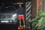 Varun Dhawan spotted at gym in juhu on 30th July 2019 (8)_5d4145d412d56.JPG