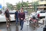 Tiger Shroff spotted at Bastain on 4th Aug 2019 (24)_5d47d50d747fe.jpg
