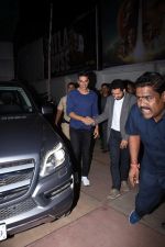 Akshay Kumar attends the special screening of film Mission Mangal hosted for BMC workers at plaza cinema in Dadar on 20th Aug 2019 (17)_5d5cf513dae76.JPG