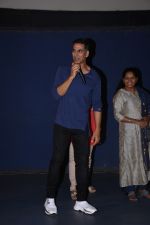 Akshay Kumar attends the special screening of film Mission Mangal hosted for BMC workers at plaza cinema in Dadar on 20th Aug 2019 (34)_5d5cf53ded26c.JPG