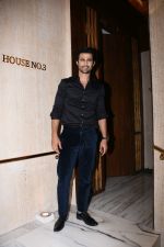 Freddy Daruwala at Manish Malhotra_s party at his home in bandra on 20th Aug 2019 (156)_5d5cfa02f273d.JPG