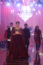 Model walk the ramp for Manish Malhotra_s show at Lakme Fashion Week in mumbai on 20th Aug 2019 (120)_5d5cf7ea03a70.jpg