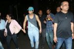 Varun Dhawan spotted at airport on 20th Aug 2019 (11)_5d5cf4d6c0645.JPG