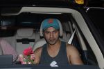 Varun Dhawan spotted at airport on 20th Aug 2019 (26)_5d5cf52889d9f.JPG