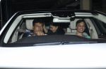  Jacqueline Fernandez and family spotted at PVR juhu on 21st Aug 2019 (4)_5d5e88064a3e8.jpg