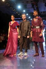 Hardik Pandya and Lisa Haydon walk the ramp at Lakme Fashion week 2019 for designer Amit Aggarwal on 21st Aug 2019 (15)_5d5e44c48aeea.JPG