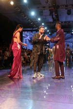 Hardik Pandya and Lisa Haydon walk the ramp at Lakme Fashion week 2019 for designer Amit Aggarwal on 21st Aug 2019 (30)_5d5e45699f3f8.JPG