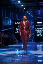 Hardik Pandya walk the ramp at Lakme Fashion week 2019 for designer Amit Aggarwal on 21st Aug 2019 (4)_5d5e457077547.JPG