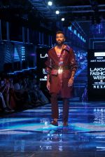 Hardik Pandya walk the ramp at Lakme Fashion week 2019 for designer Amit Aggarwal on 21st Aug 2019 (5)_5d5e457255db5.JPG